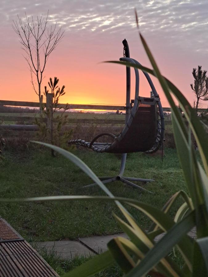 The Ranch Cabin Rathdowney Экстерьер фото